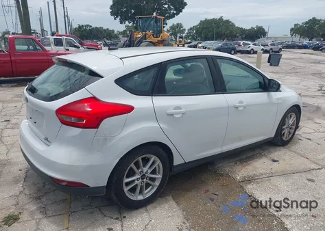 2016 Ford Focus Se z USA, uszkodzony, nr VIN 1FADP3K22GL213513